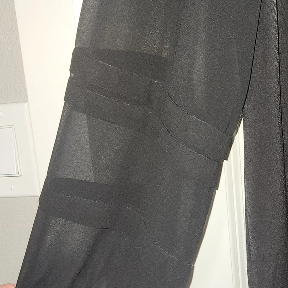 Calvin Klein top with‎ sheer long sleeves - Picture 4 of 8